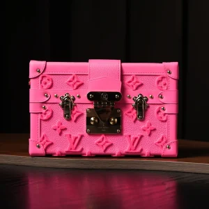 LV petite malle rose fluo